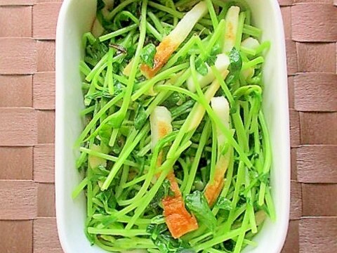 作り置きおかず♪豆苗とちくわの塩昆布酢炒め